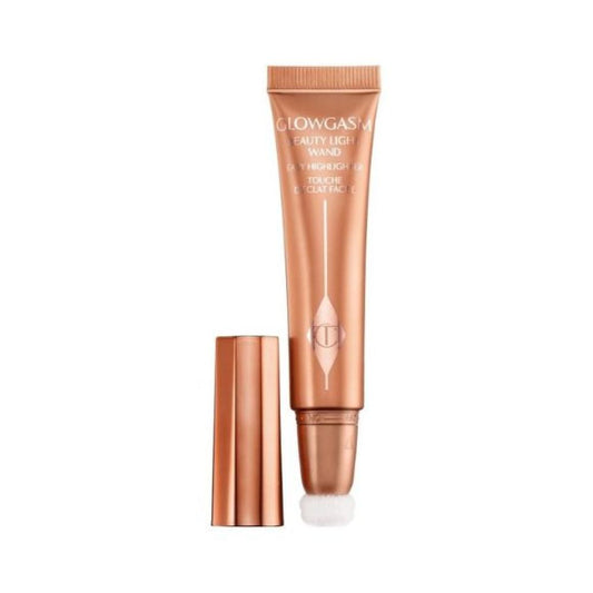 Charlotte Tilbury Glowgasm Beauty Light Wand in Peachgasm